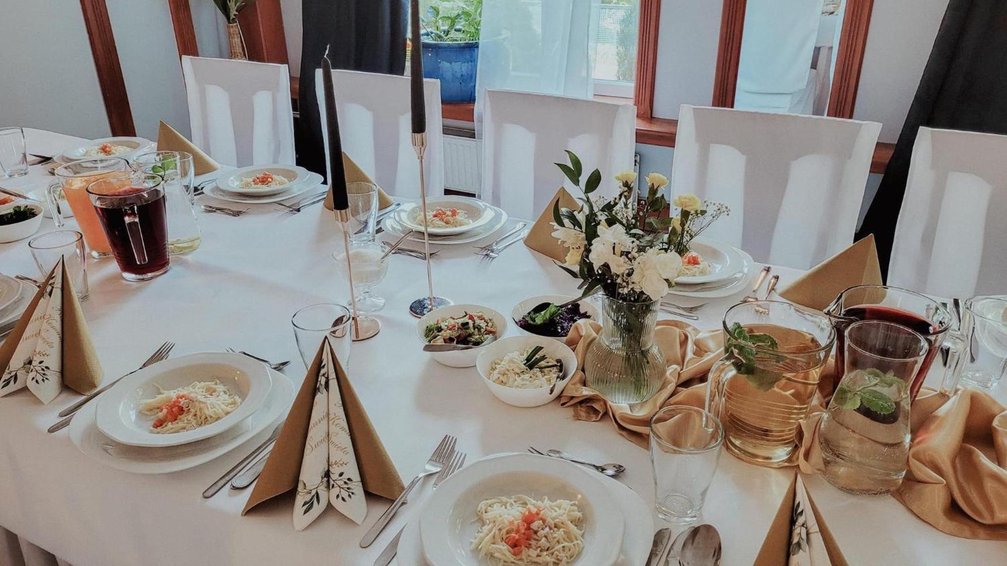 Hotel Marco Бендзин Экстерьер фото